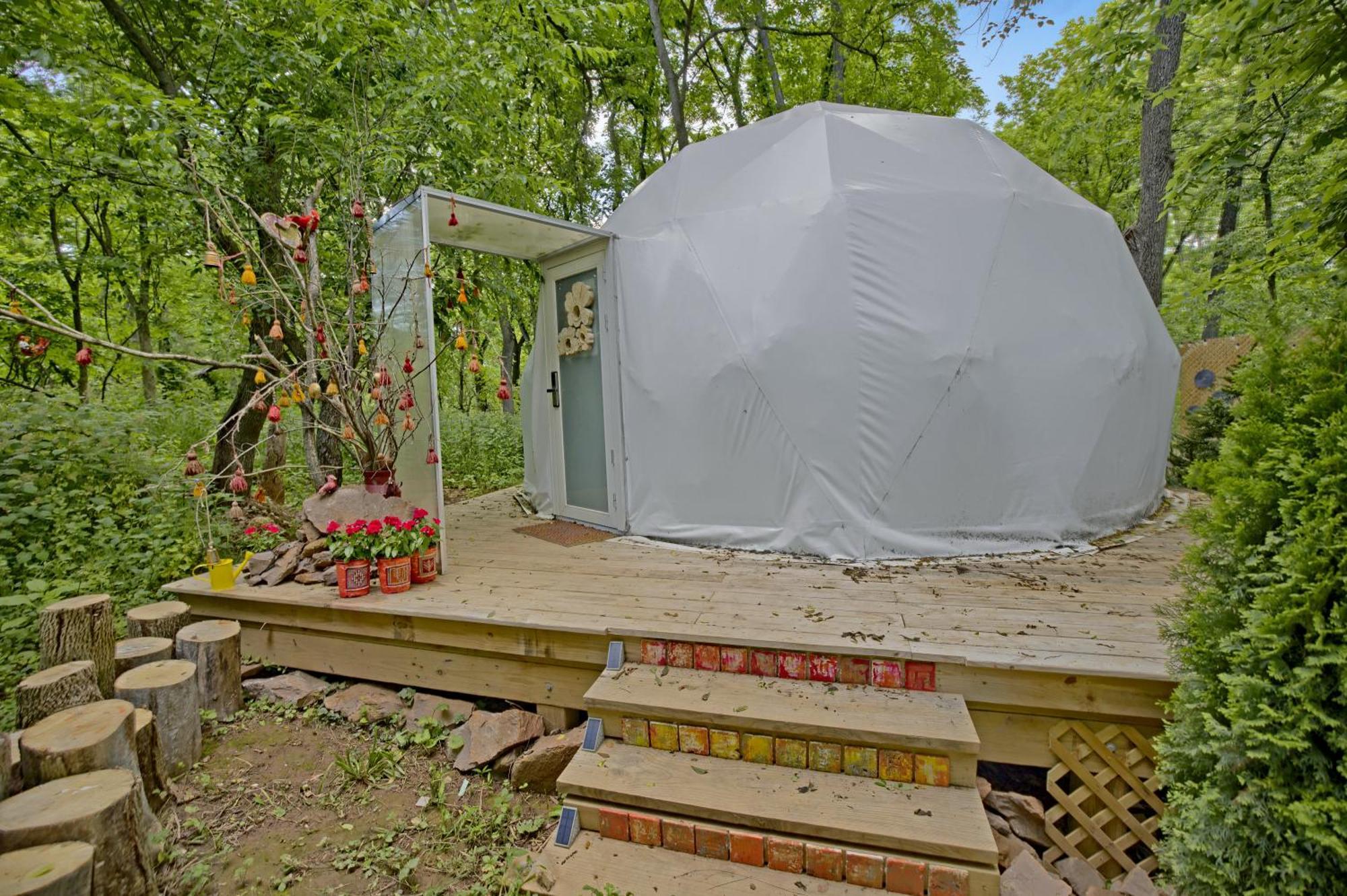 Glamping Dream Dome Getaway Near