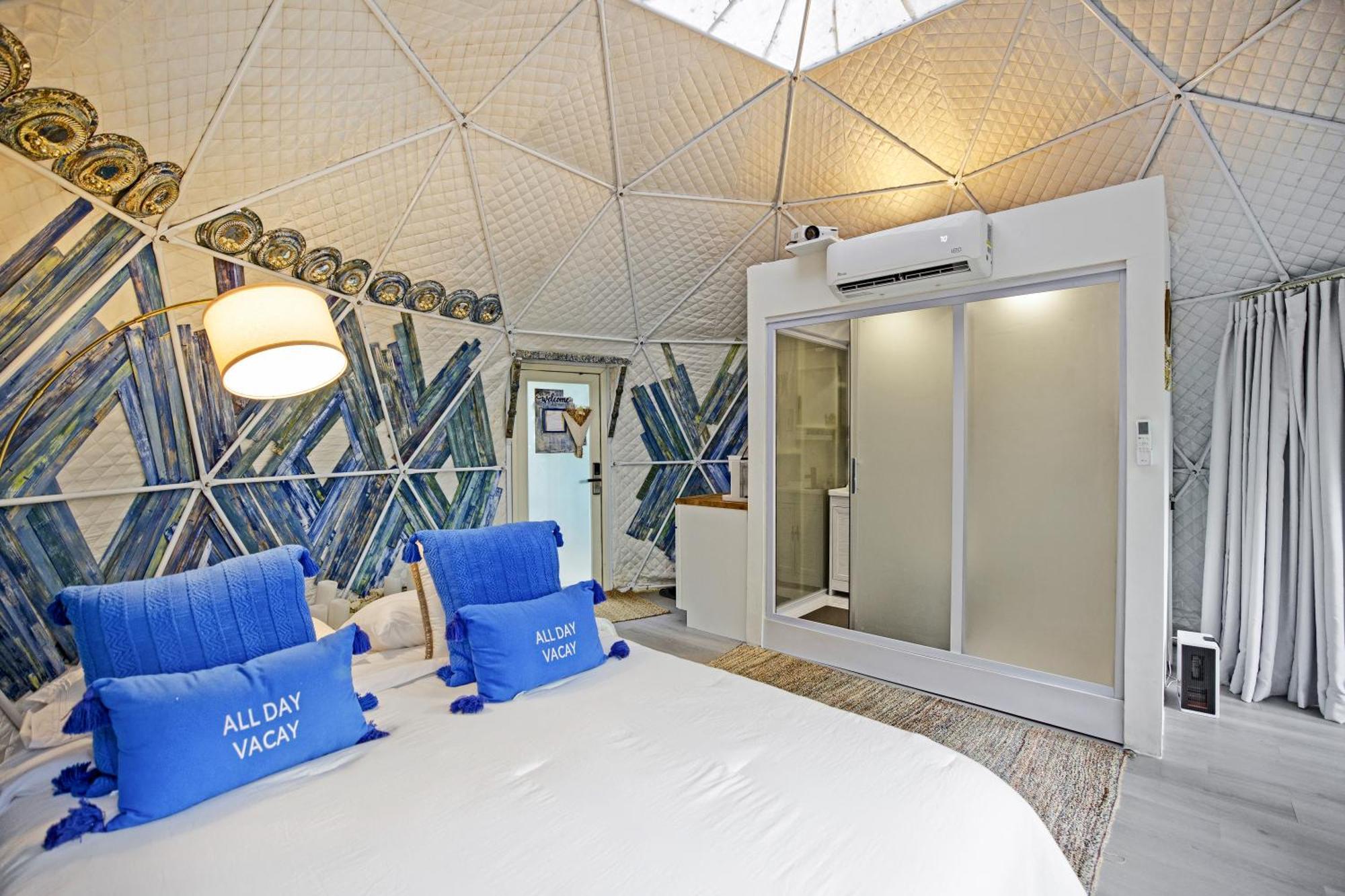 Dream Dome Getaway Near Glamping