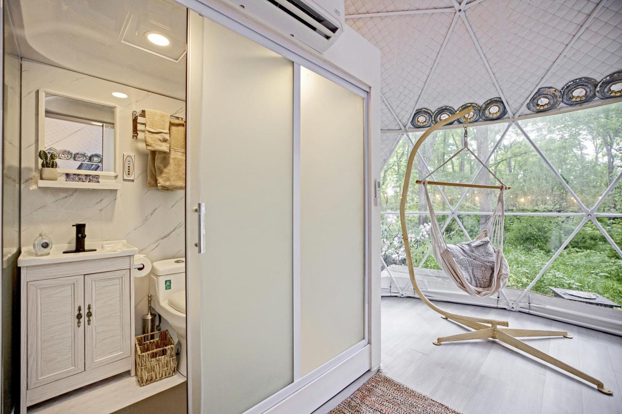 Dream Dome Getaway Near Leesburg